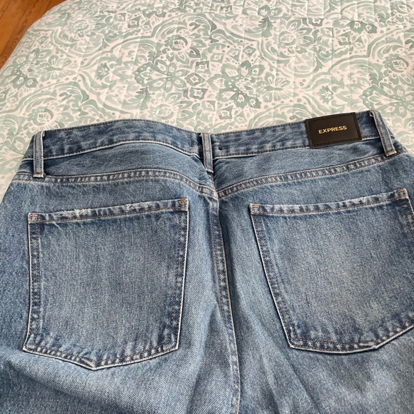 Express Boyfriend jeans size 10 Regular - Picture 2 of 5